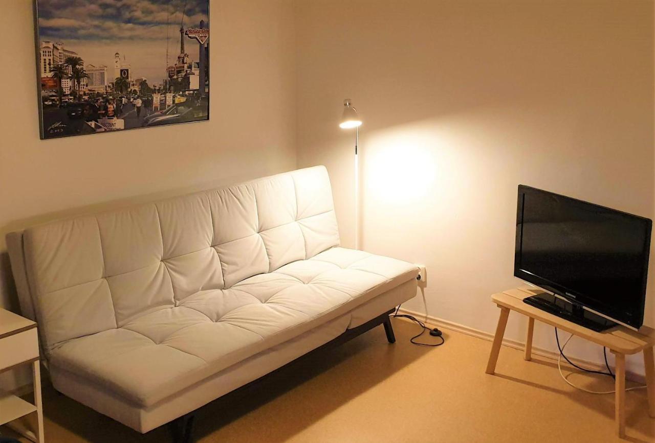 Tihase Studio Apartment With Sauna Tallinn Dış mekan fotoğraf
